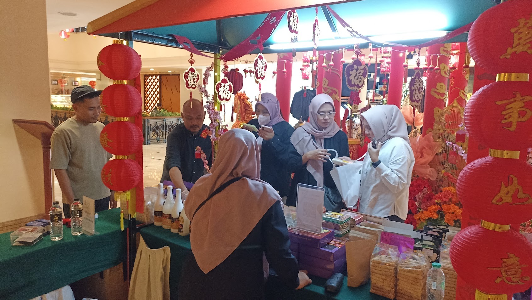 Singkawang Memikat Jakarta: Harmoni Budaya dan Kuliner Khas Unjuk Gigi di Hotel Borobudur