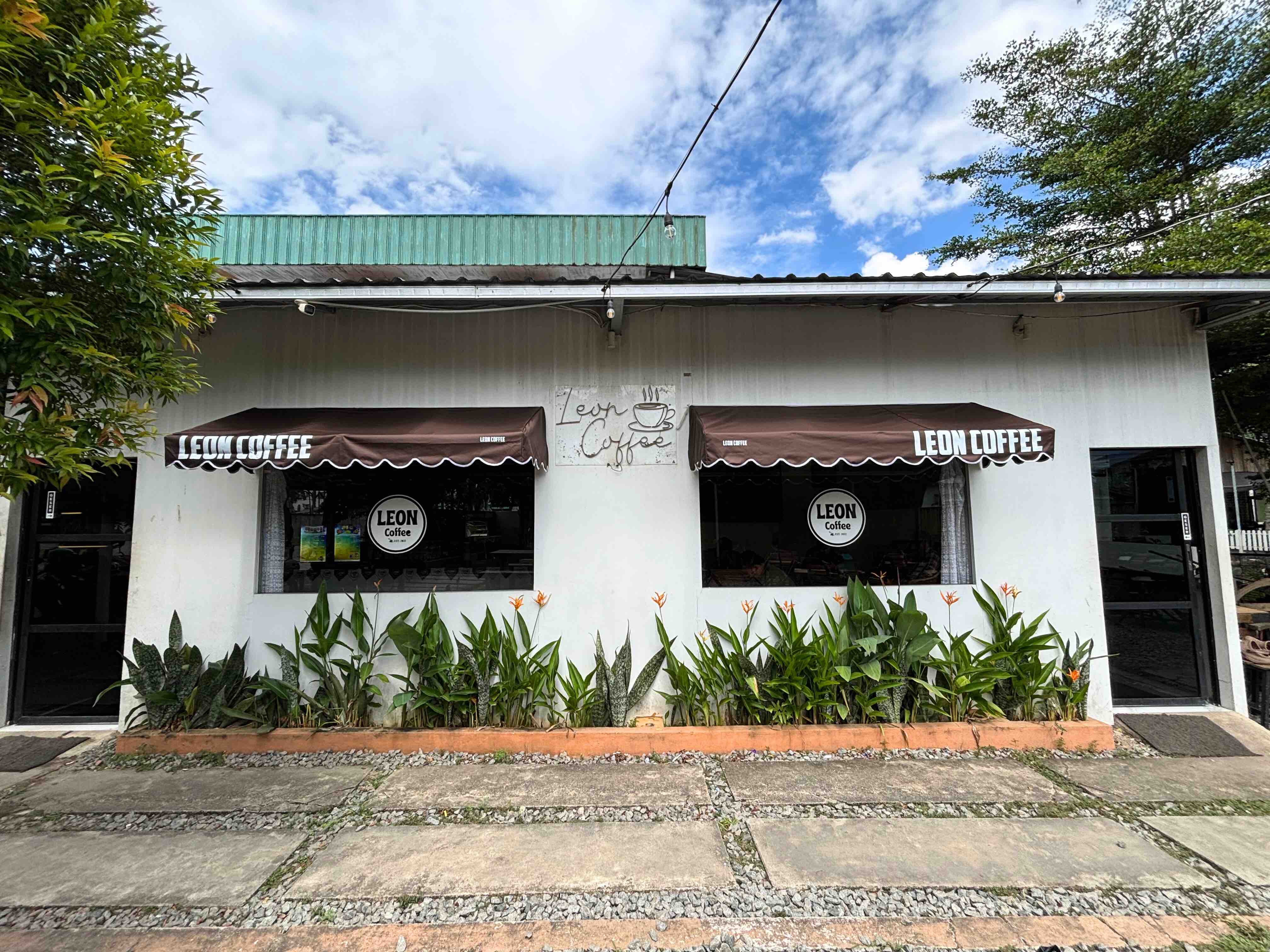 LEON COFFEE SINGKAWANG