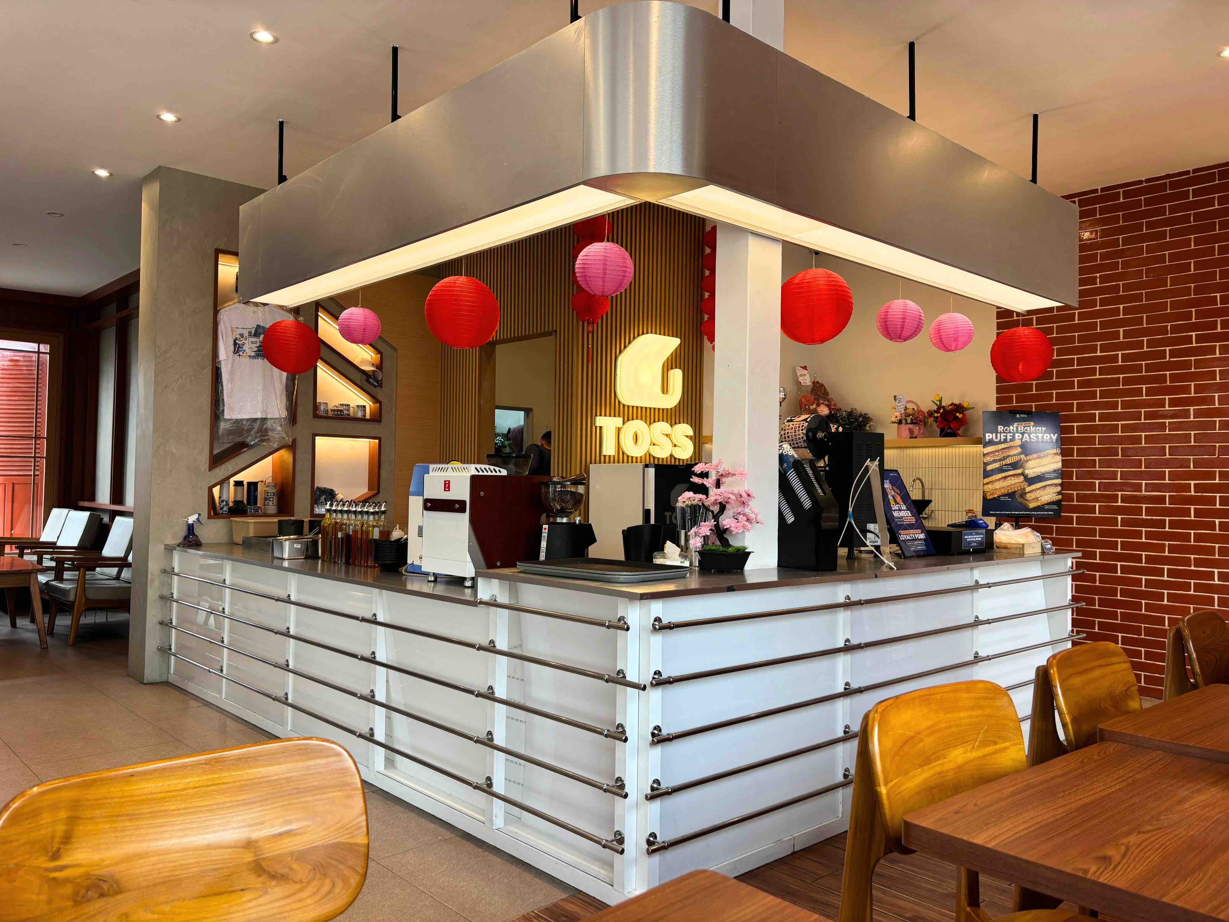 TOSS CAFE SINGKAWANG