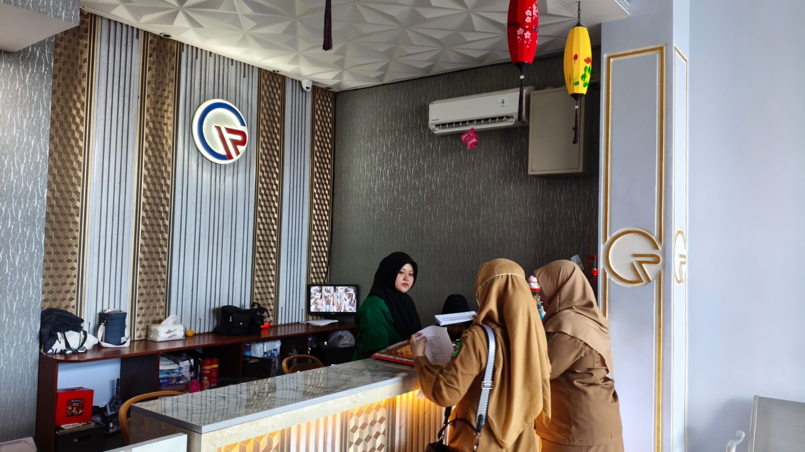d995afdd-0874-4ebc-9754-dc550efd4e17.jpg