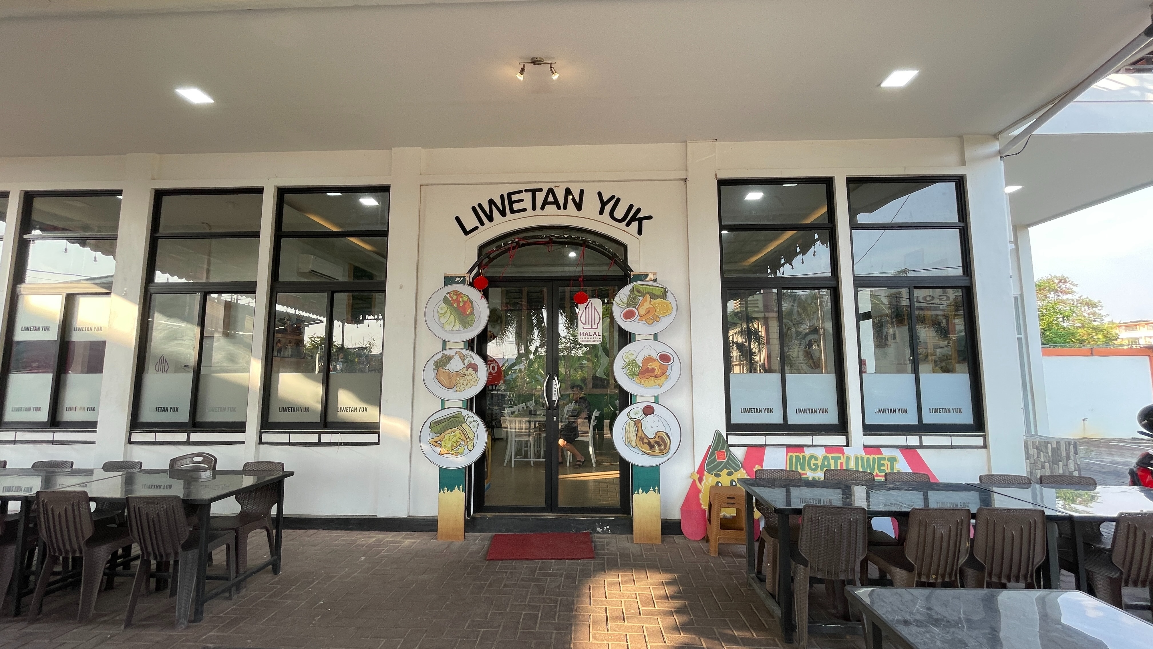 NASI LIWET LEWAT