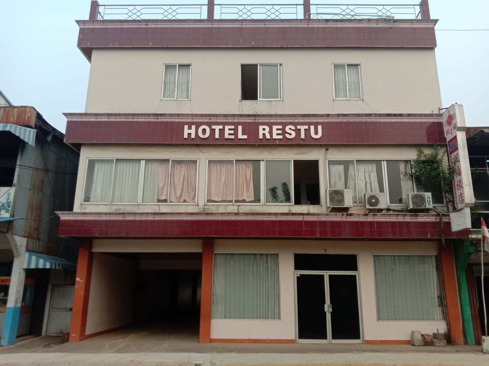 HOTEL RESTU SINGKAWANG