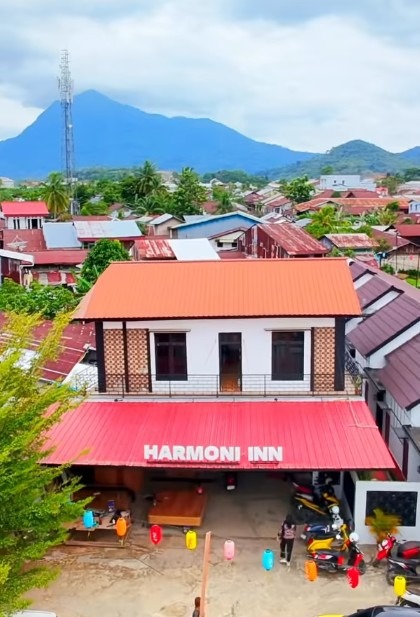 PENGINAPAN HARMONI INN