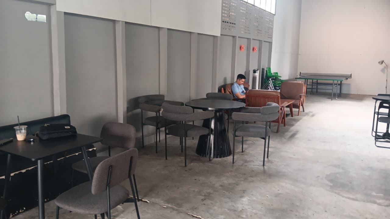 aa7ce4bb-c80a-4ce2-9e63-68a6426e9fc1.jpg