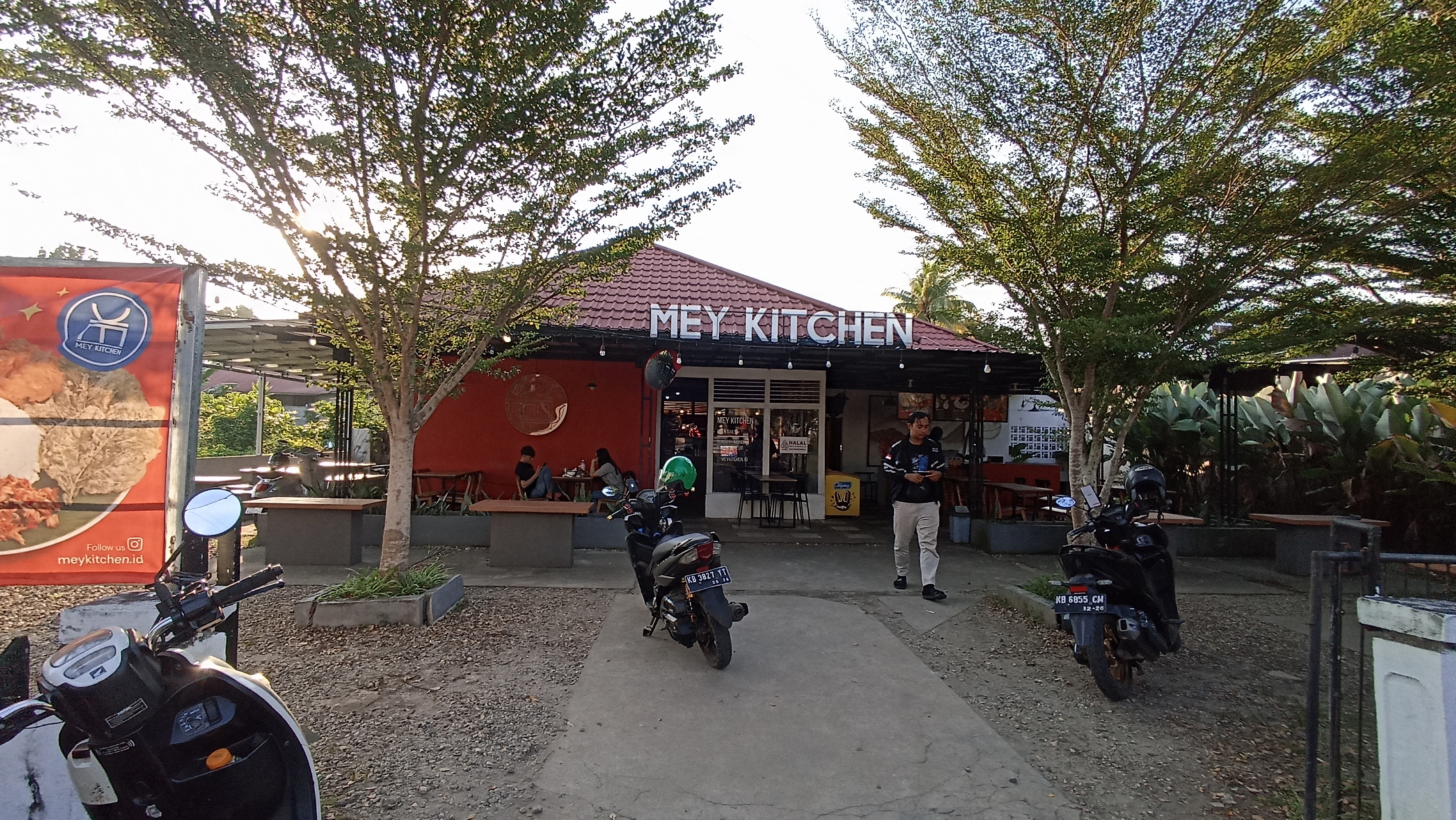 MEY KITCHEN