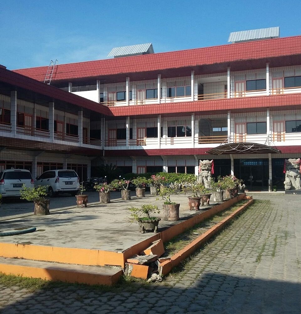 HOTEL SENTOSA SINGKAWANG